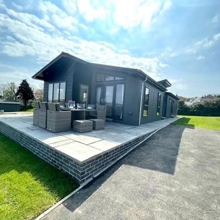 *Luxury Holiday Home With Hot Tub Close To Beach* Penally Exterior foto